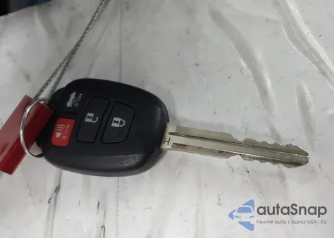 2015 Toyota Corolla Le Eco z USA, uszkodzony, nr VIN 5YFBPRHE9FP191585